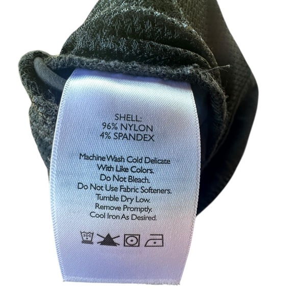 Eddie Baurer Women’s Activewear Capri Pants Size 4 Sporty Outdoors - Picture 4 of 4